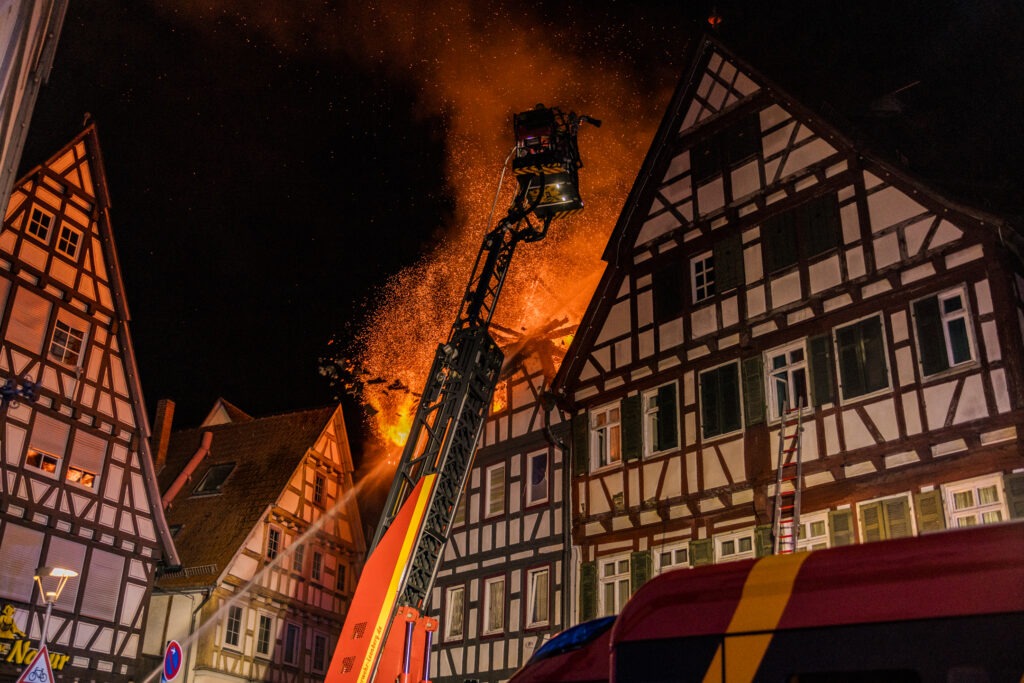 Altstadt Leonberg in Flammen